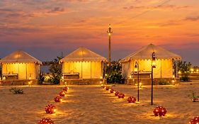 Amazing Desert Camp